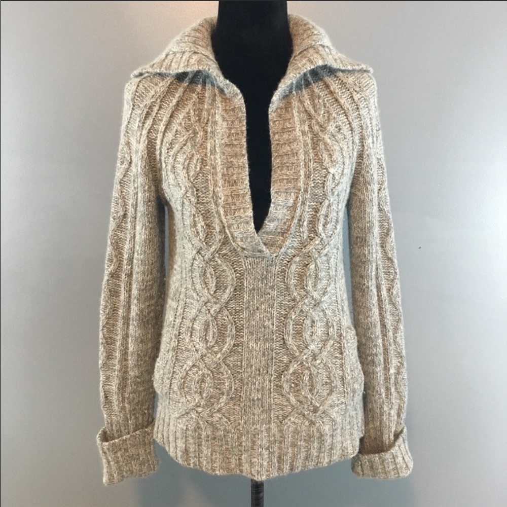 American Eagle Outfitters gray sweater